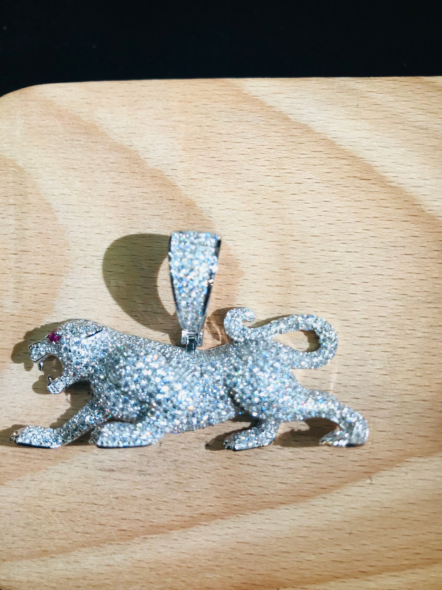 Sterling silver lion pendant