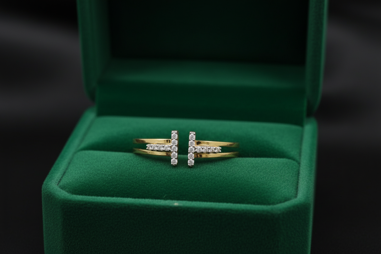 10K Gold T Adjustable Ring Cubic Zirconia