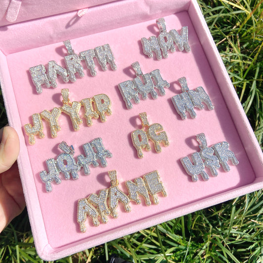 pendentif nom goutte d'eau initiale lettre glacée