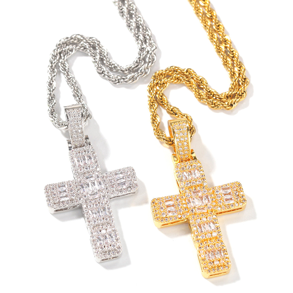 Collier pendentif croix