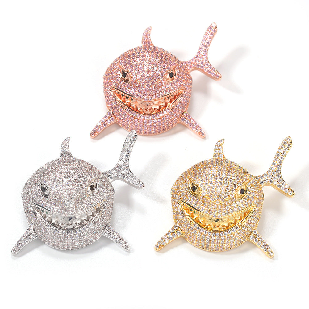 Pendentif requin 6IX9INE Iced Out Bling CZ