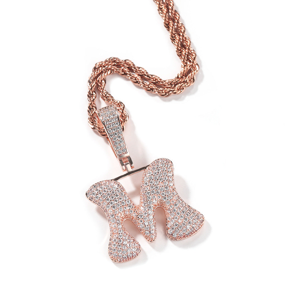 Pendentif avec lettre et nom en forme de bulle de diamant