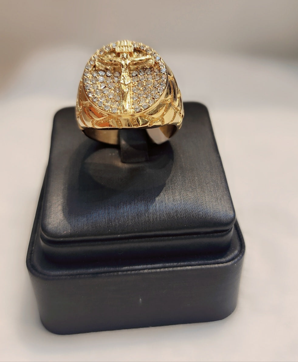 Bague crucifiée plaquée or