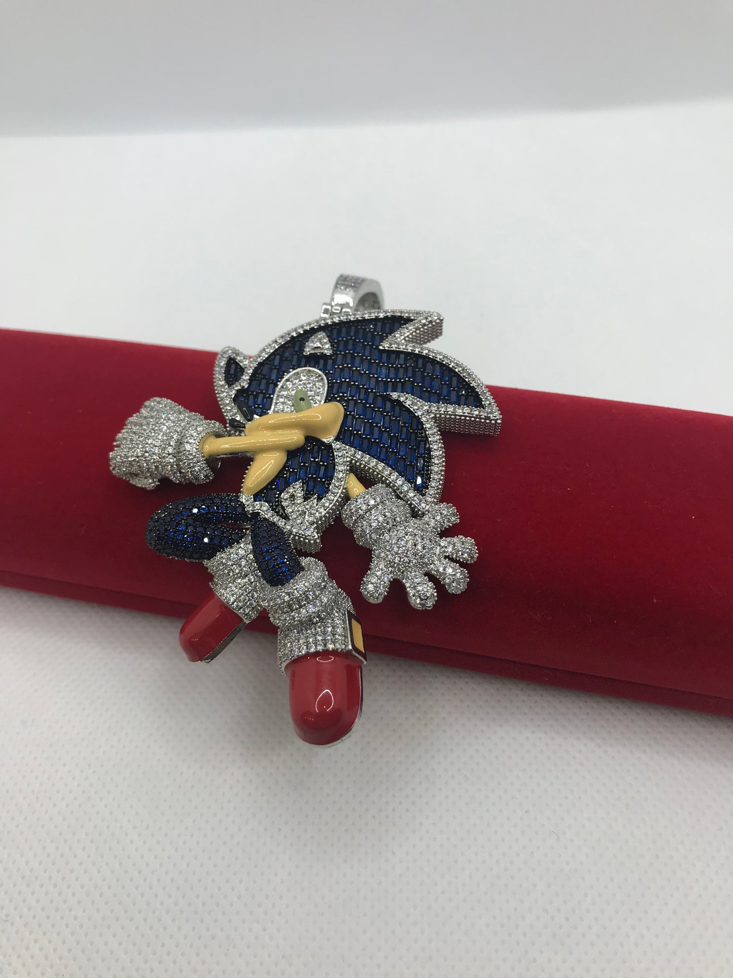 Hip hop iced out sonic pendant