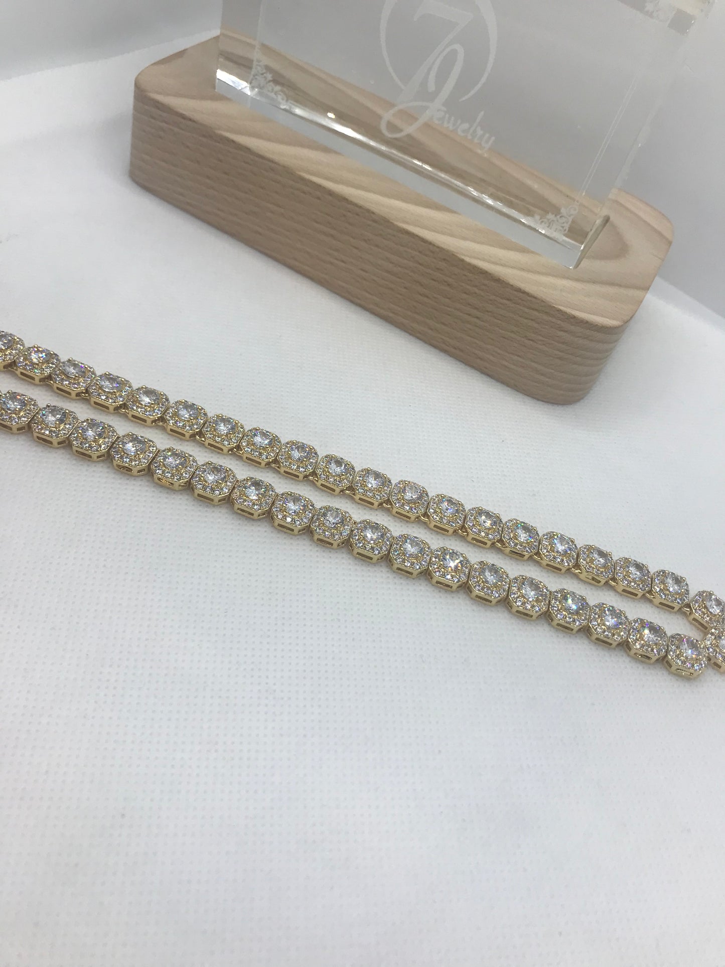 iced out box chain