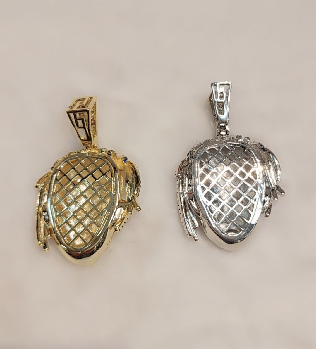 Pendentif rappeur plaqué or blanc glacé