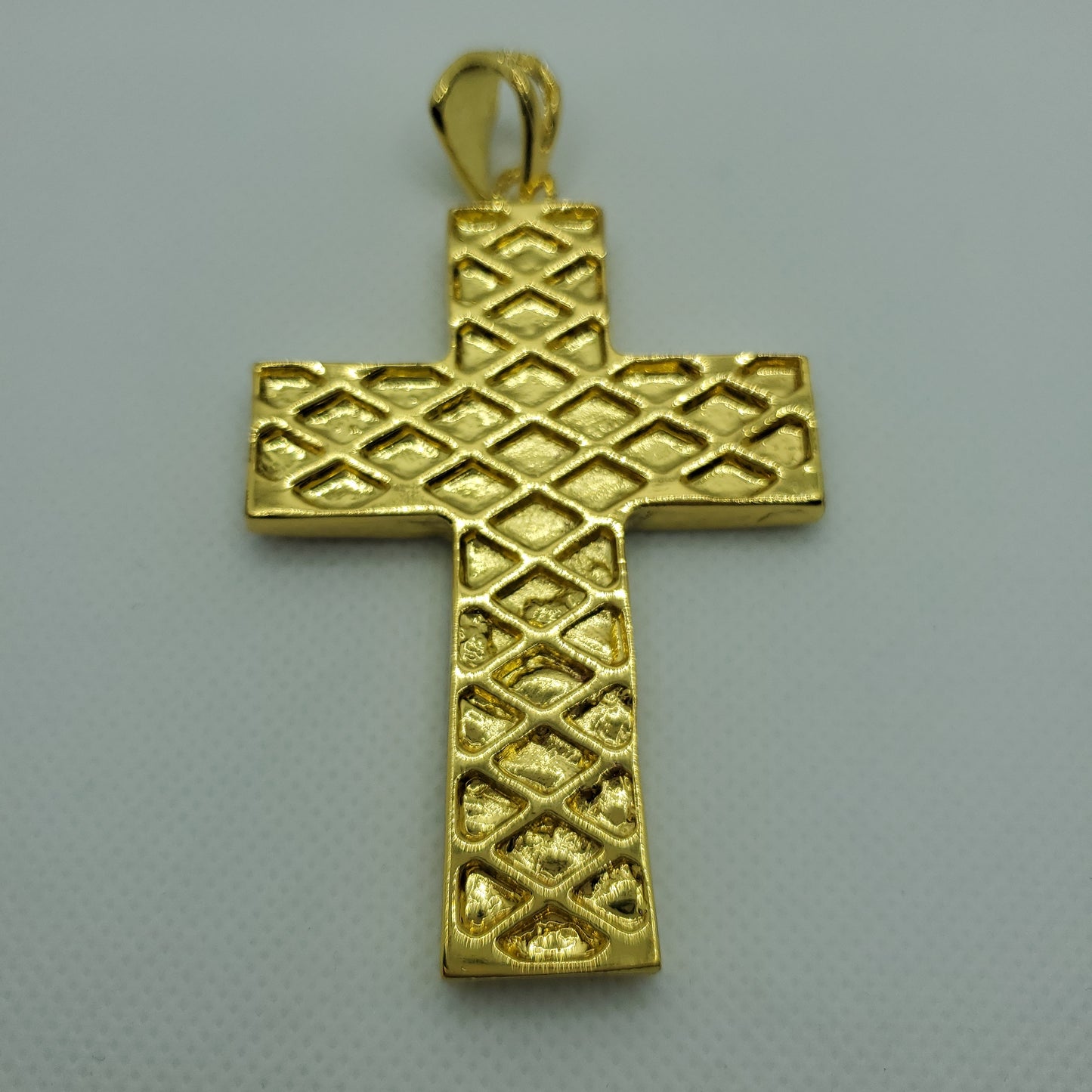 Croix rouge glacée
