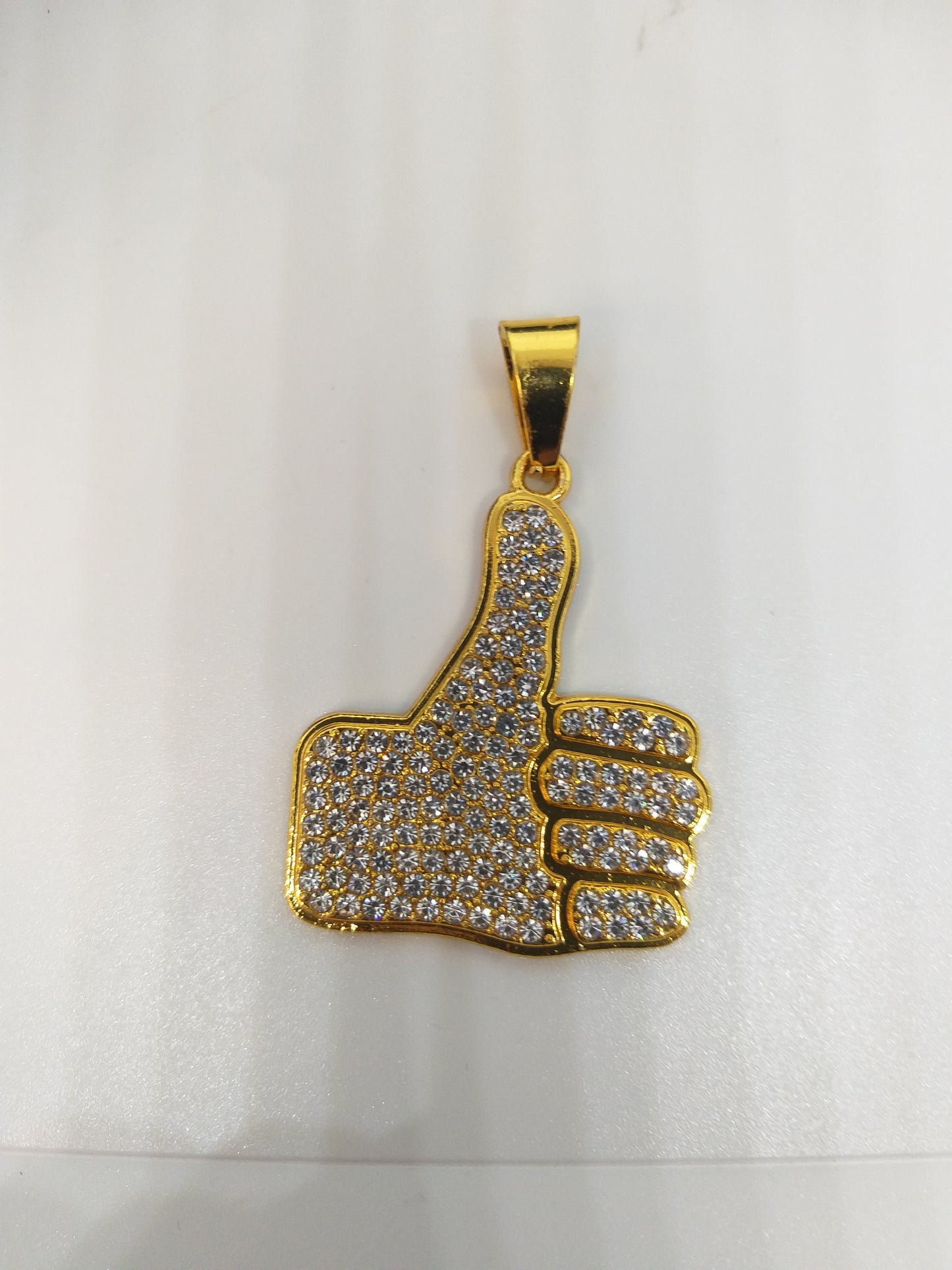 Pendentif glacé en or