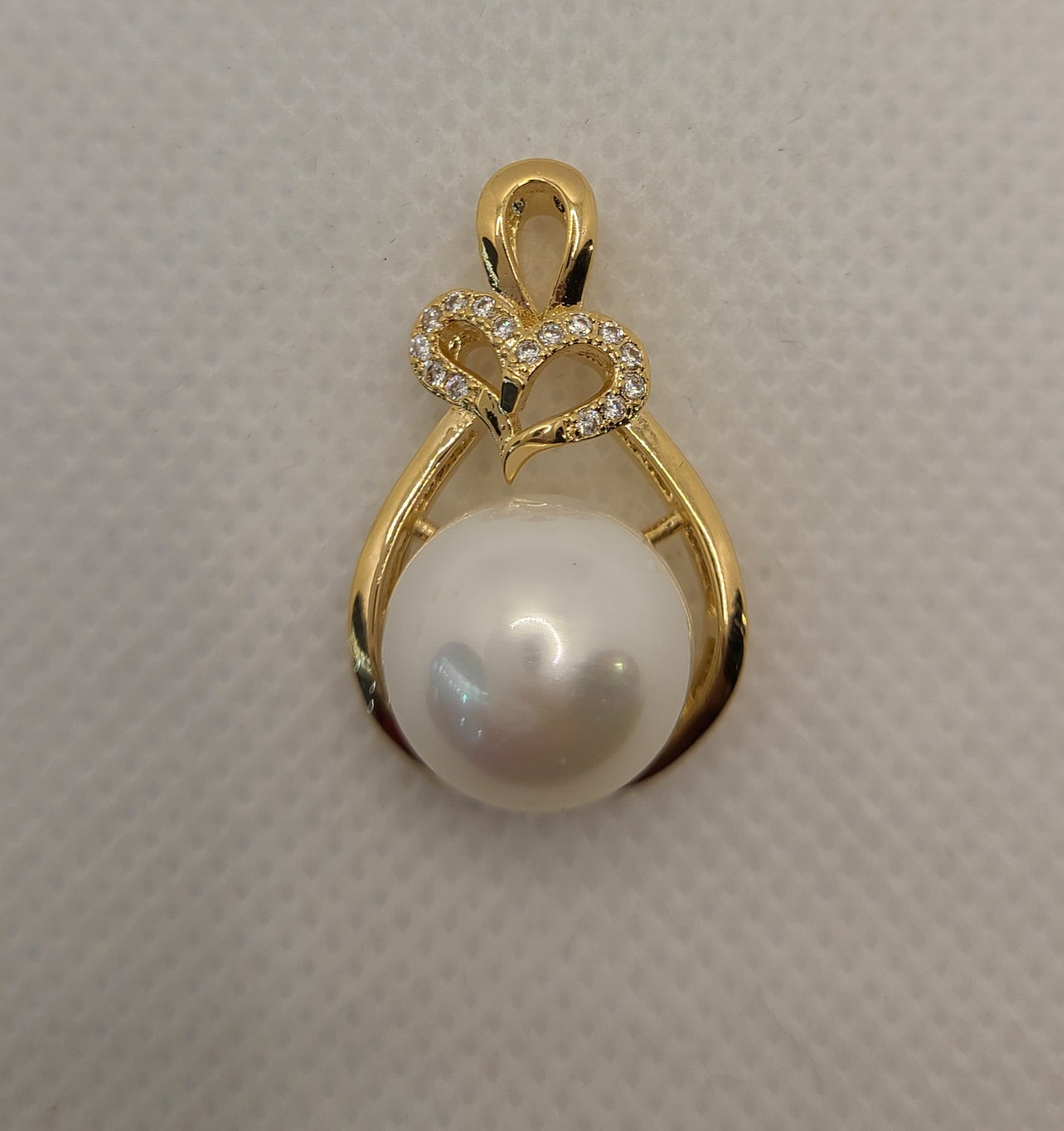 Pendentif perle plaqué or