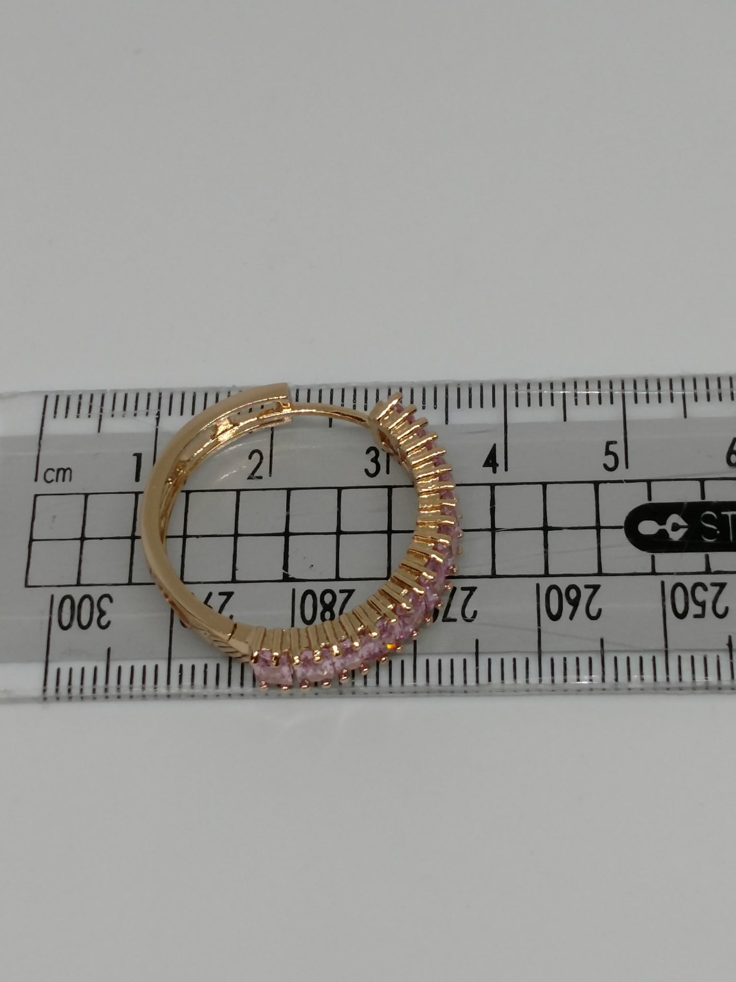 Boucles d'oreilles créoles en diamant pour femme