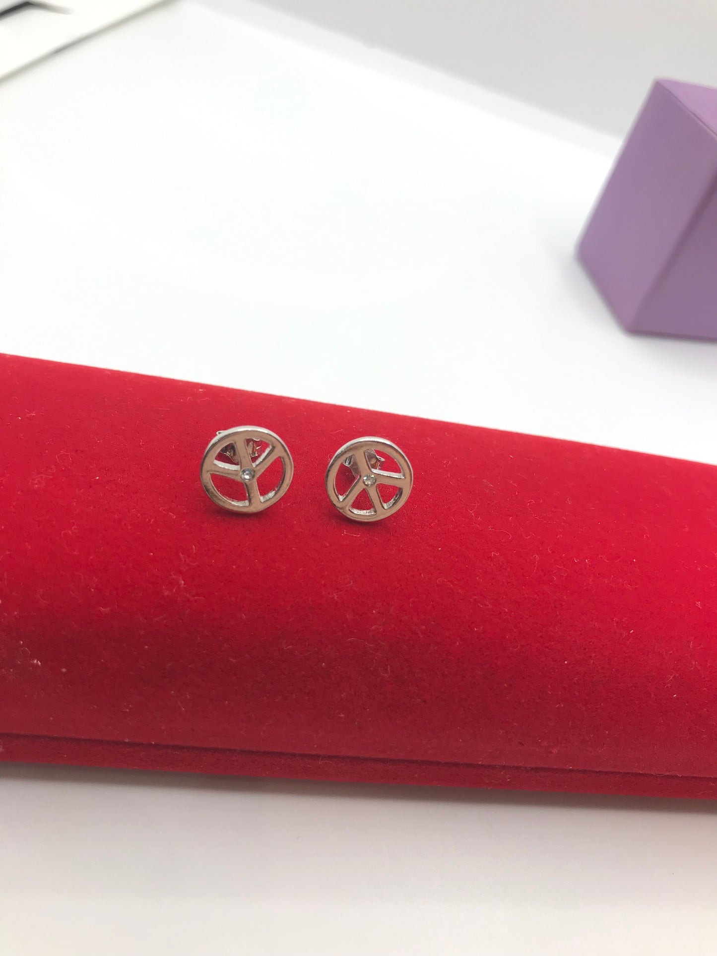 925 sterling silver peace sign stud