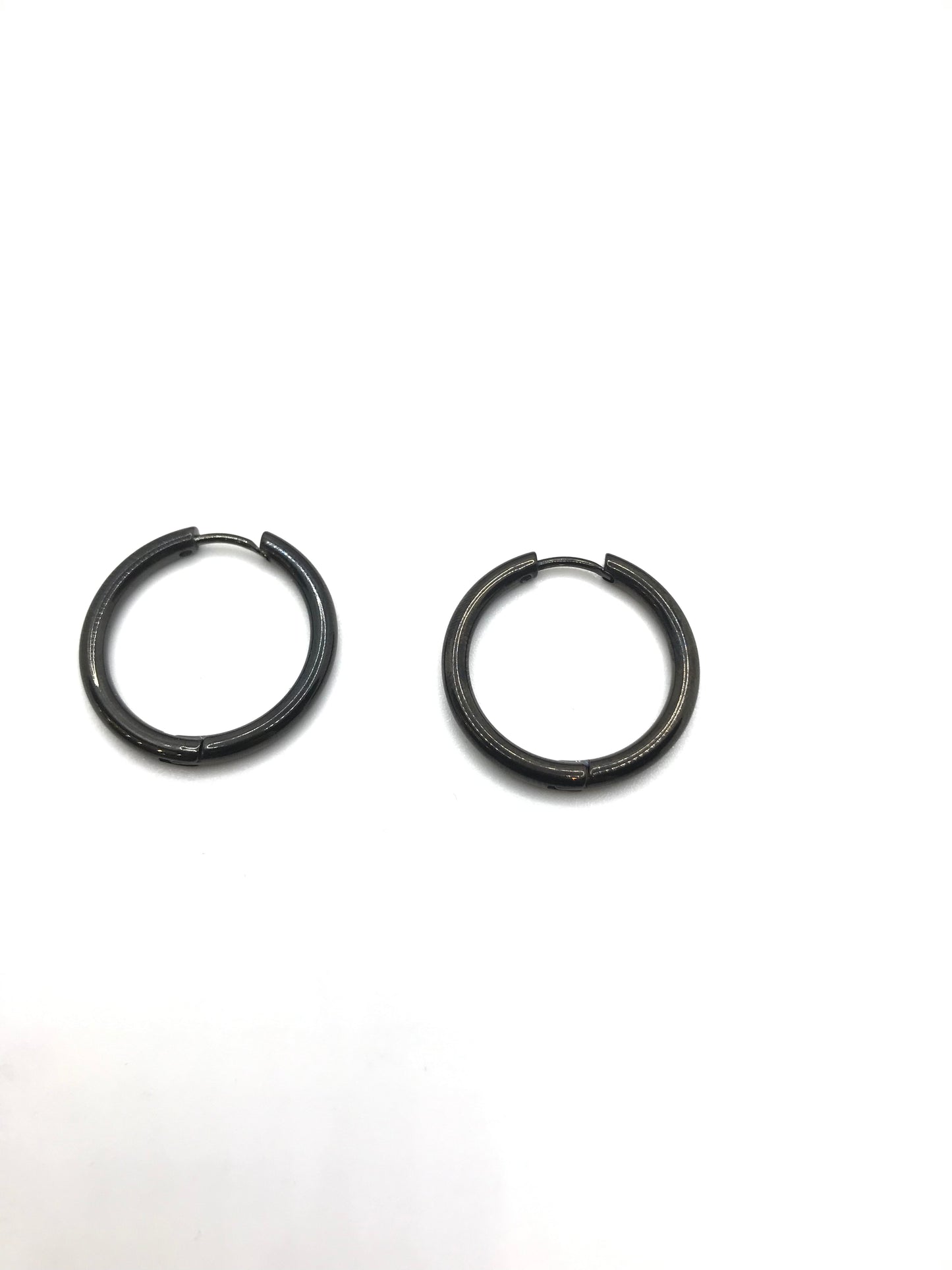 boucles d'oreilles créoles pour hommes