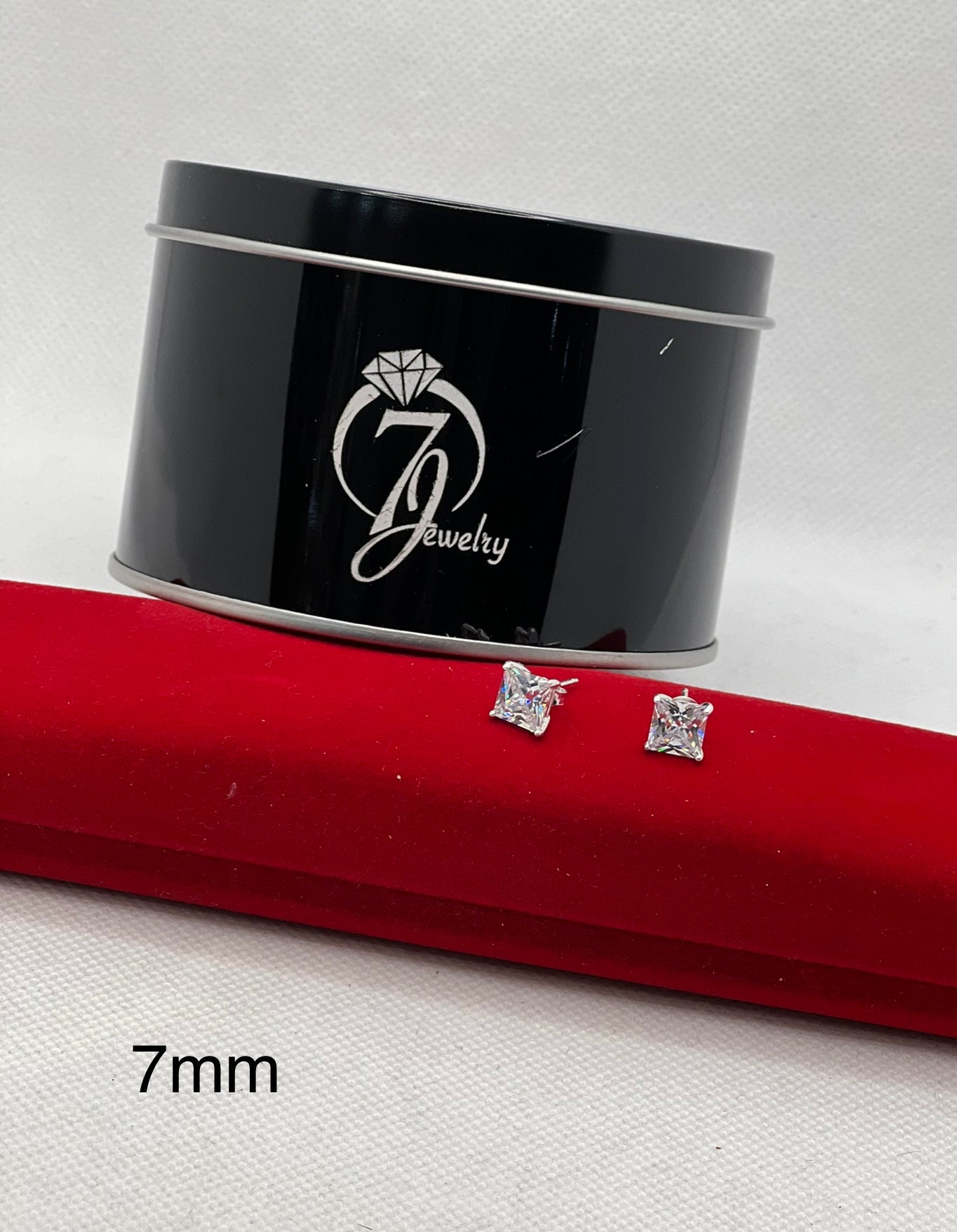 Clous d'oreilles en argent véritable (pierre carrée)