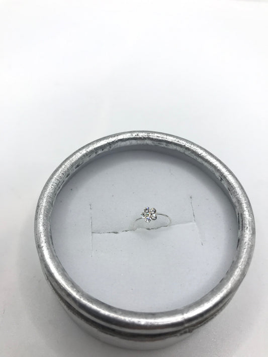 Anneau de nez en argent motif fleur
