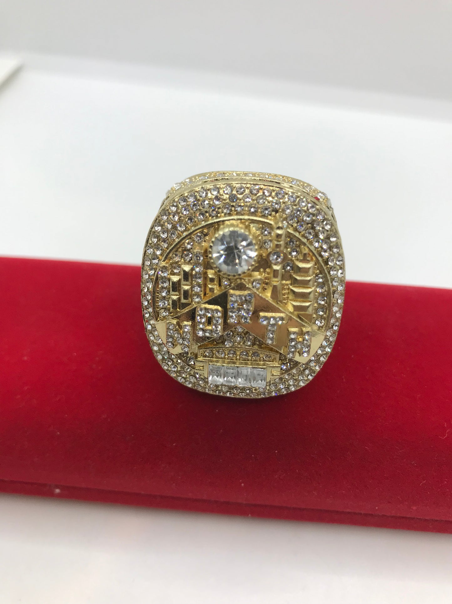 Ajoutez la bague de championnat à votre collection ! 💥Quantité limitée💥