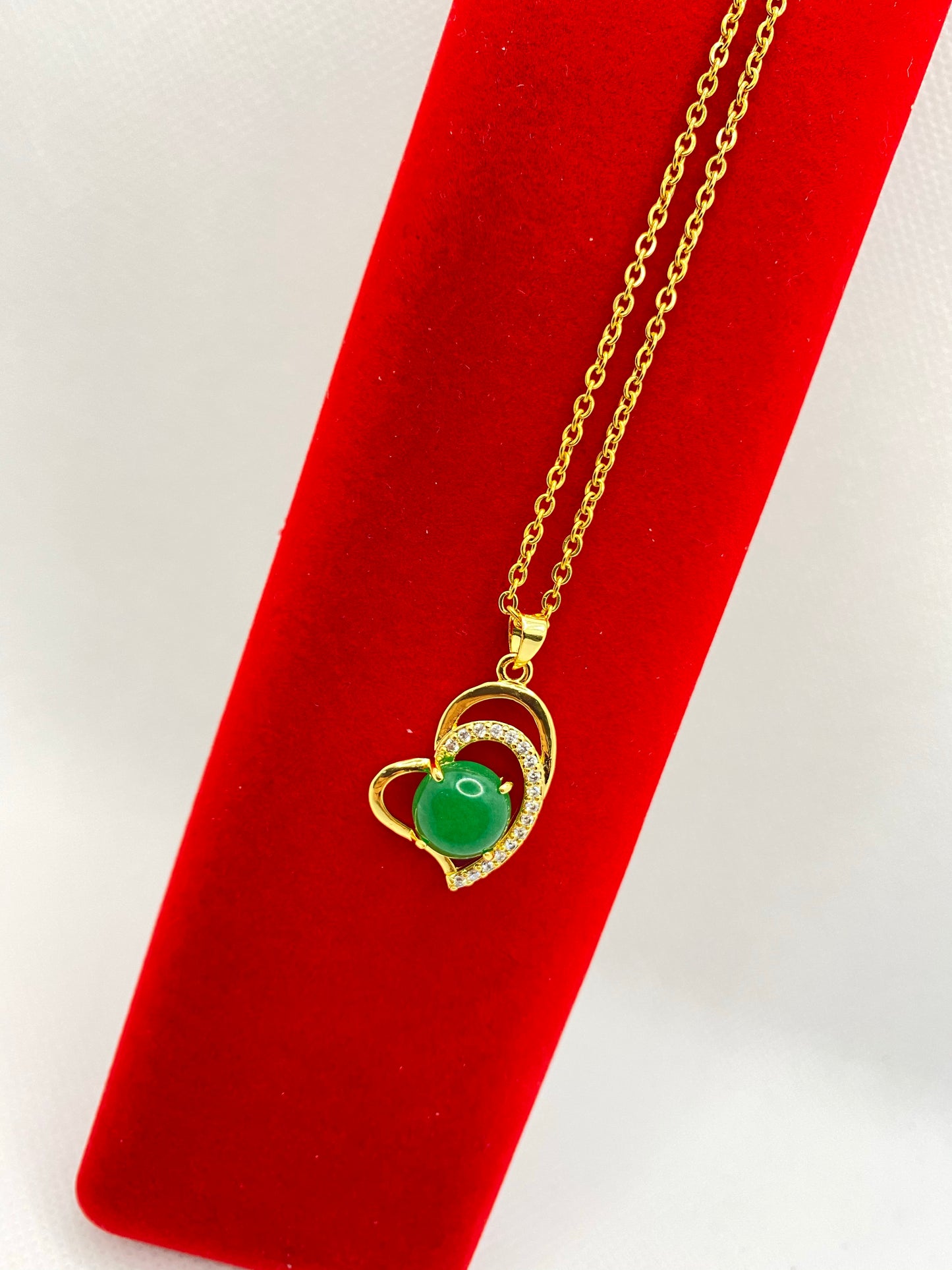 Colliers de jade