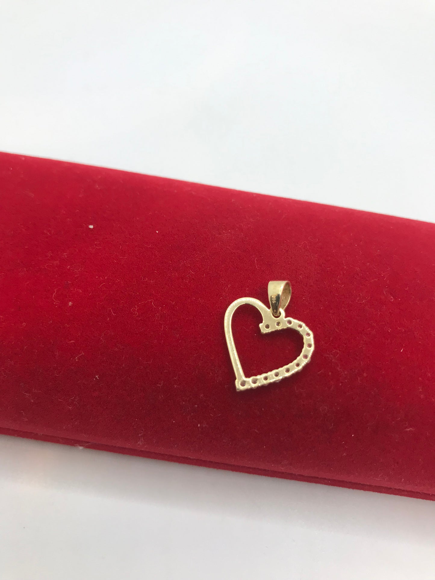 10k gold heart pendant