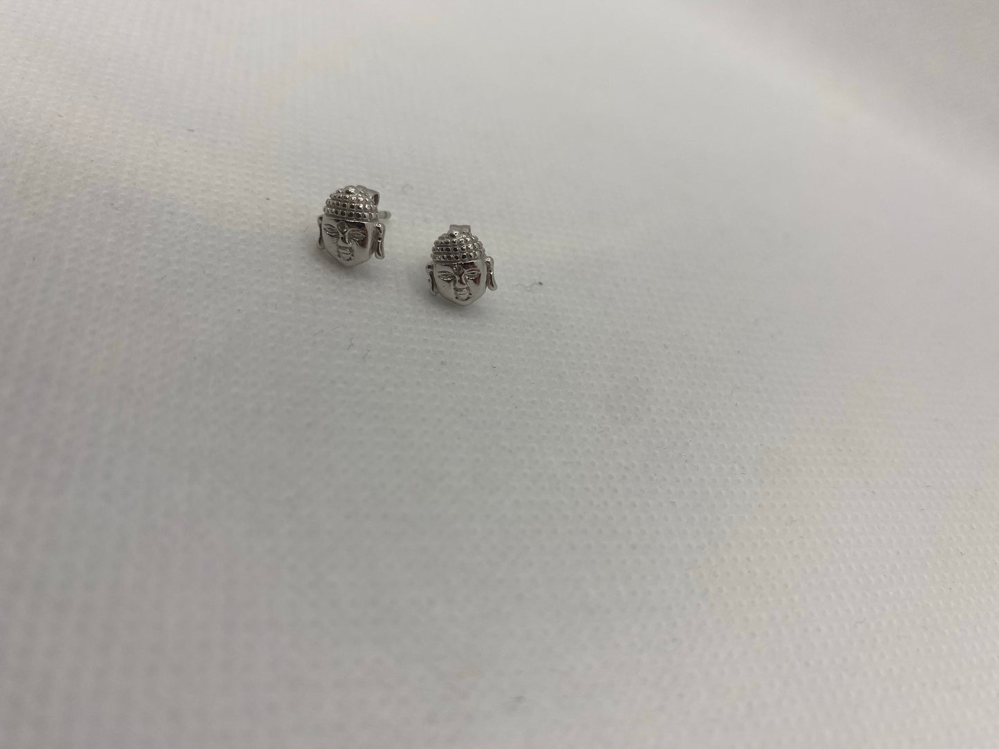 Boucles d'oreilles à tige Bouddha en argent sterling