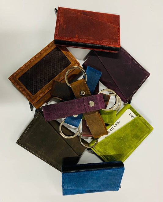 Précommande : Portefeuilles de poche en cuir pur