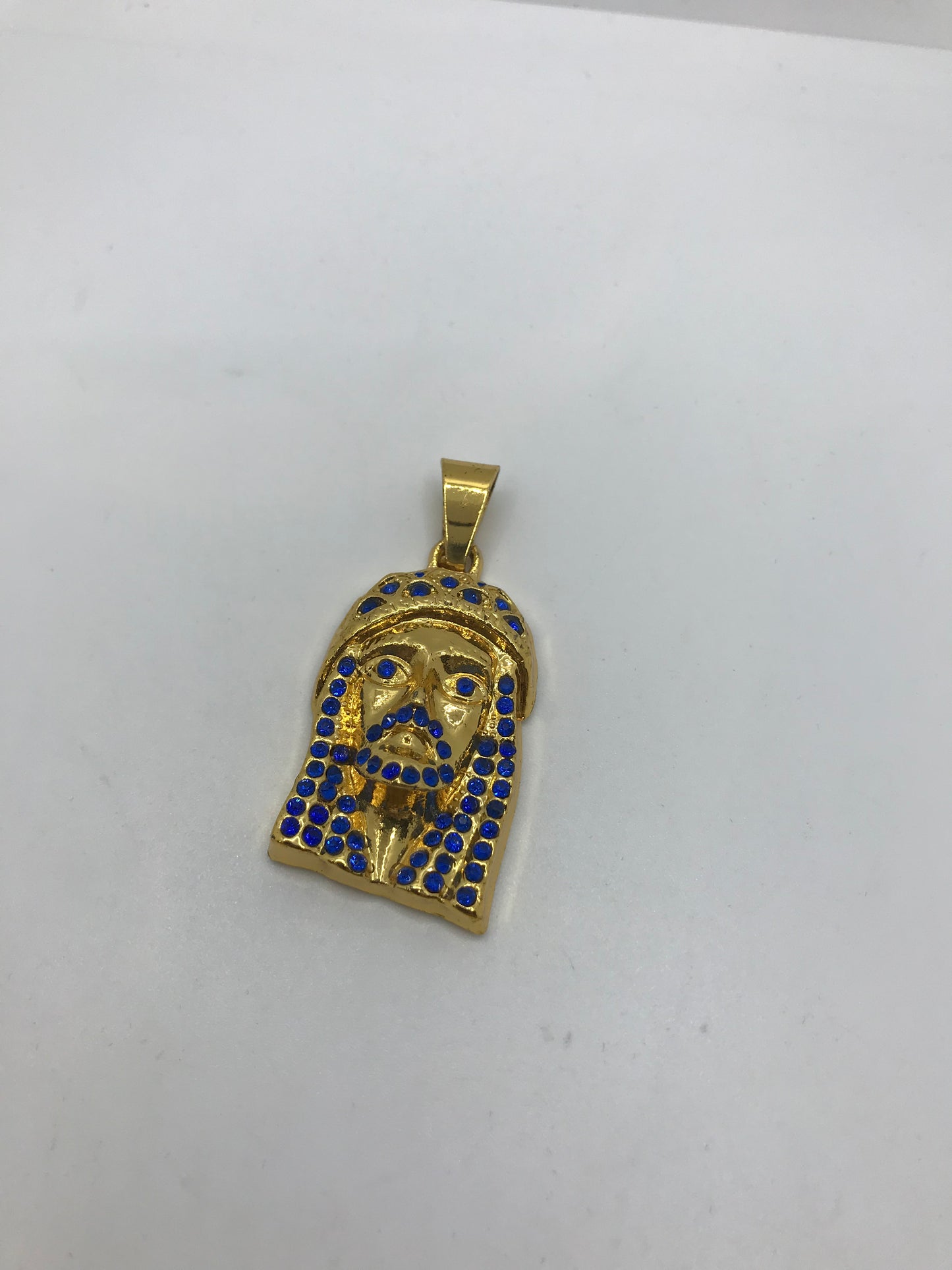 Pendentif Jésus plaqué or