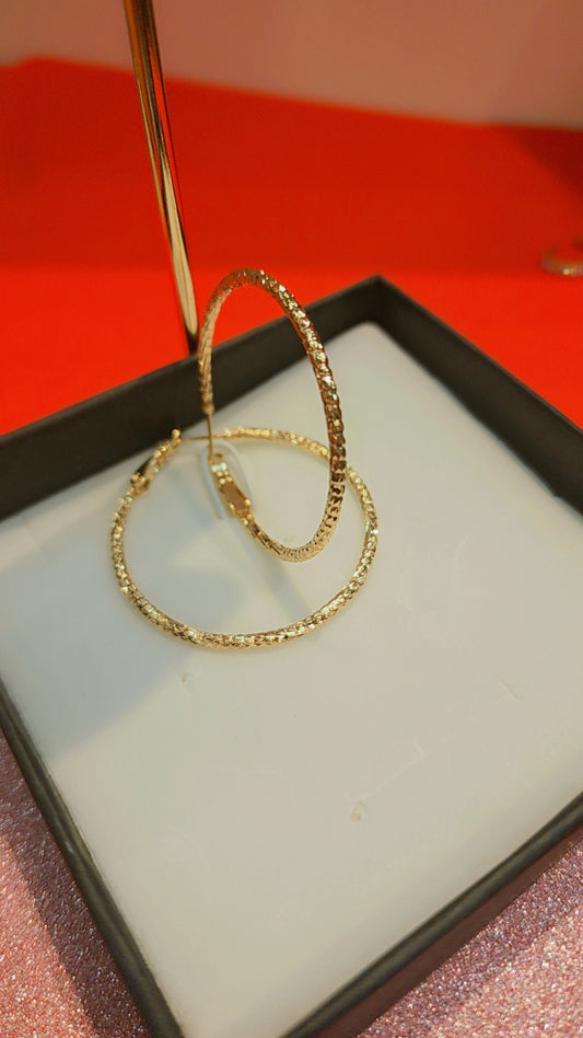 Boucle d'oreille simple plaquée or