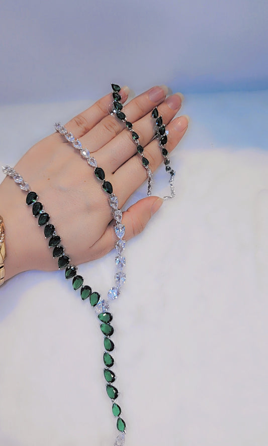 White gold plated dark green set