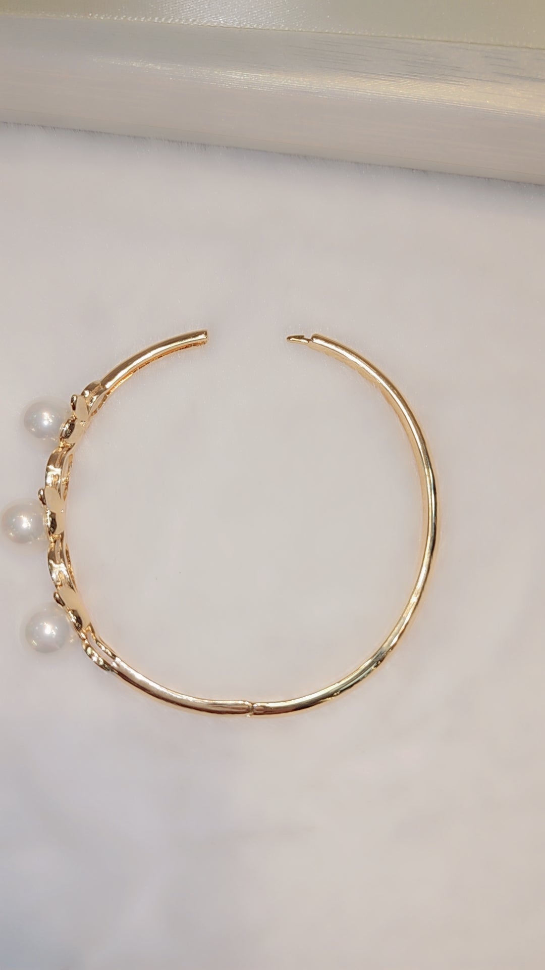 Gold plated bangle