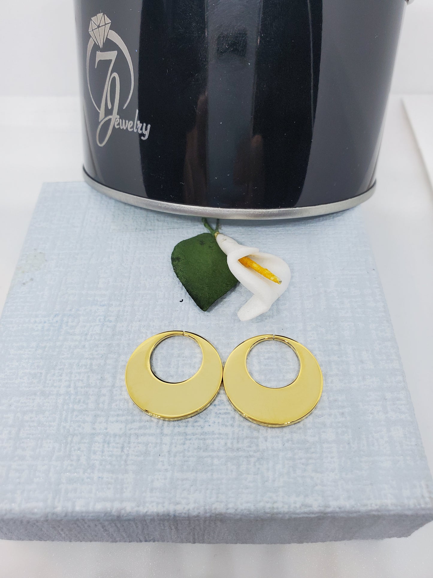 Plain Nattiyan Earrings 18k Gold Plated