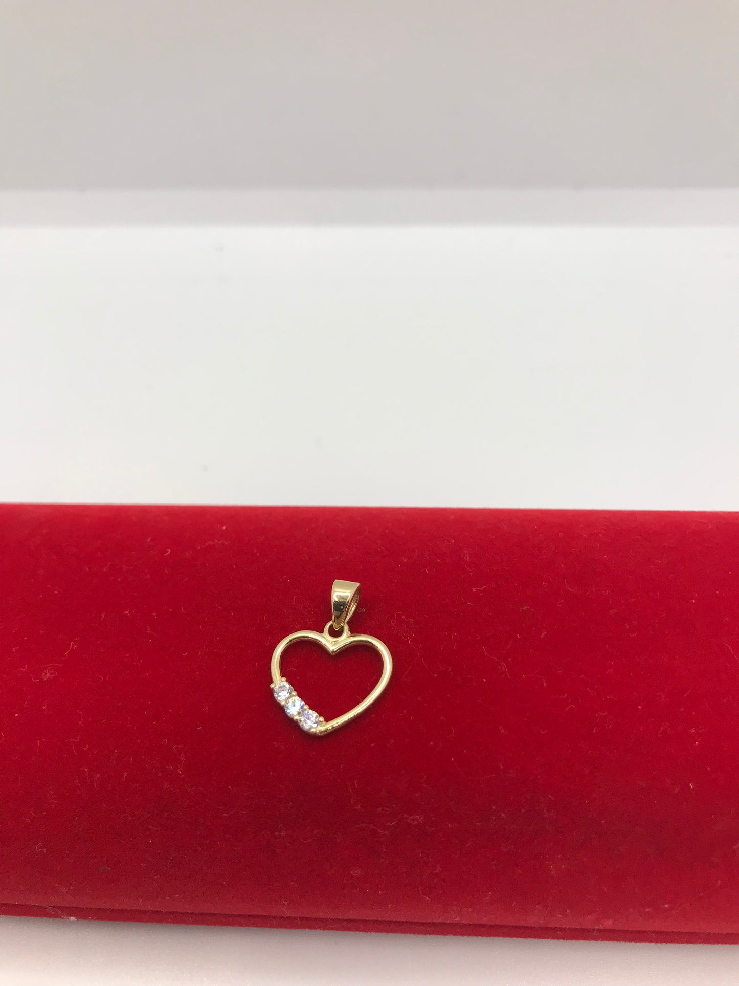 10k gold heart pendant