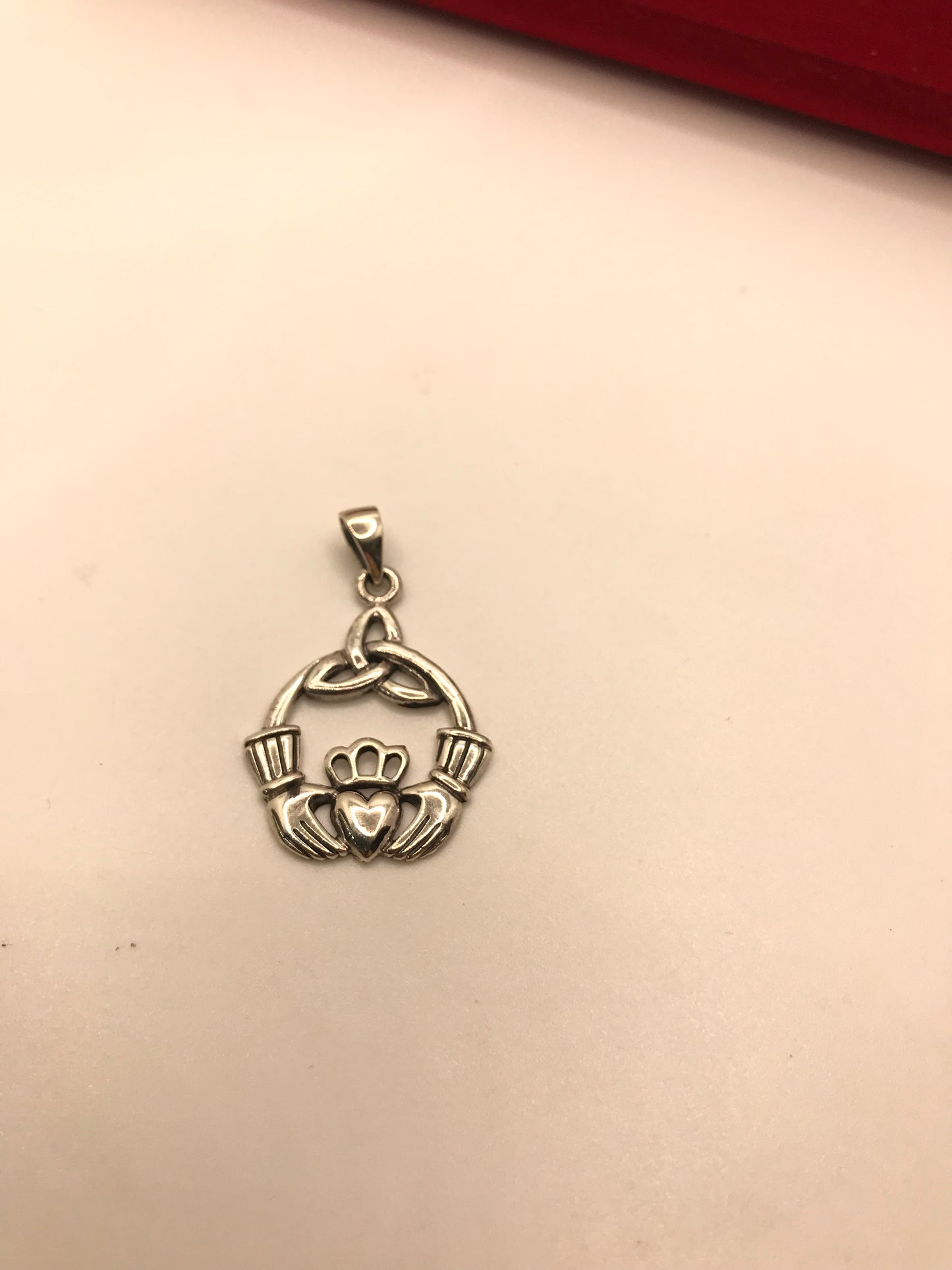 Sterling silver Claddagh pendant
