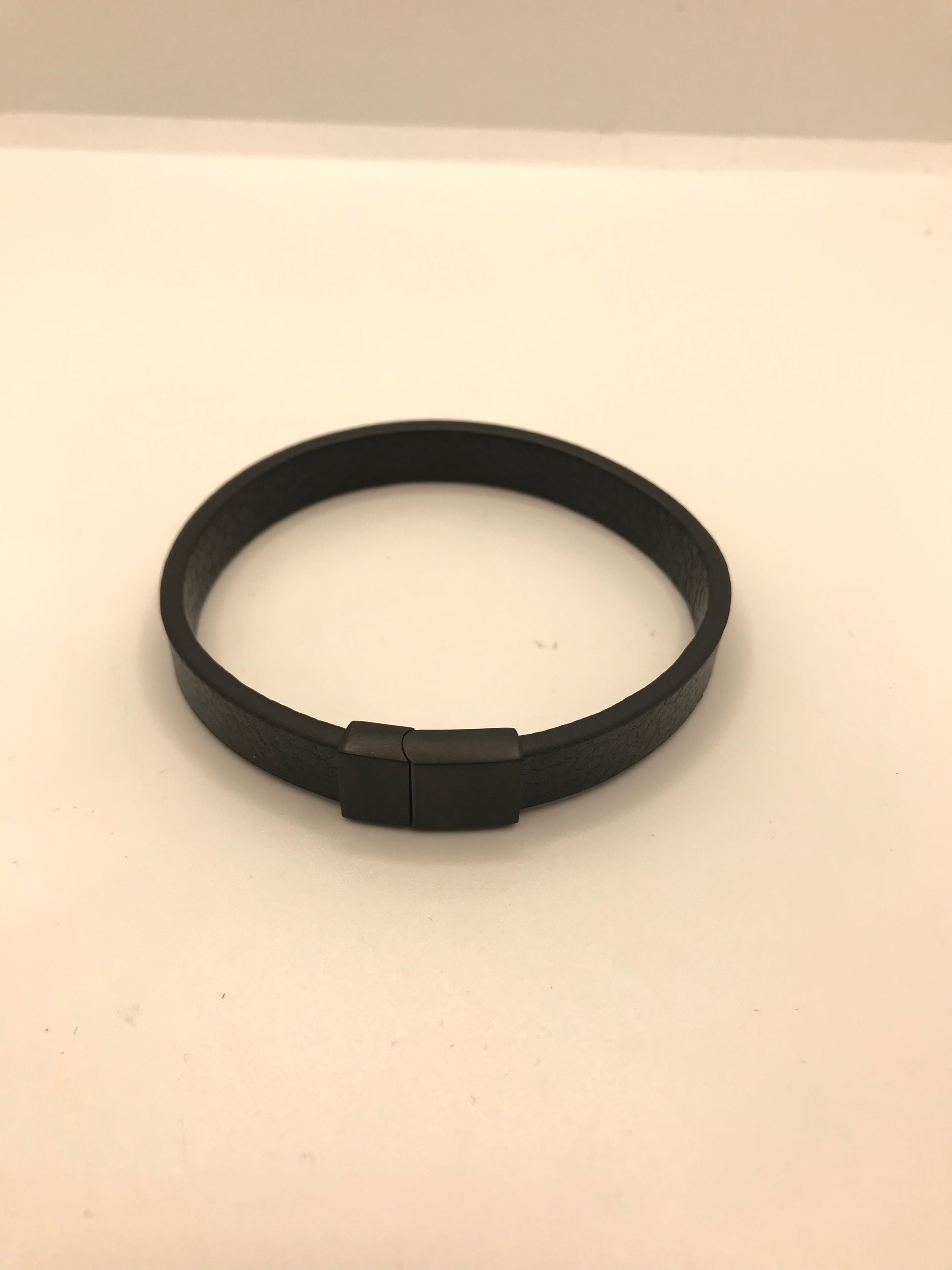 Plain 2025 leather wristbands