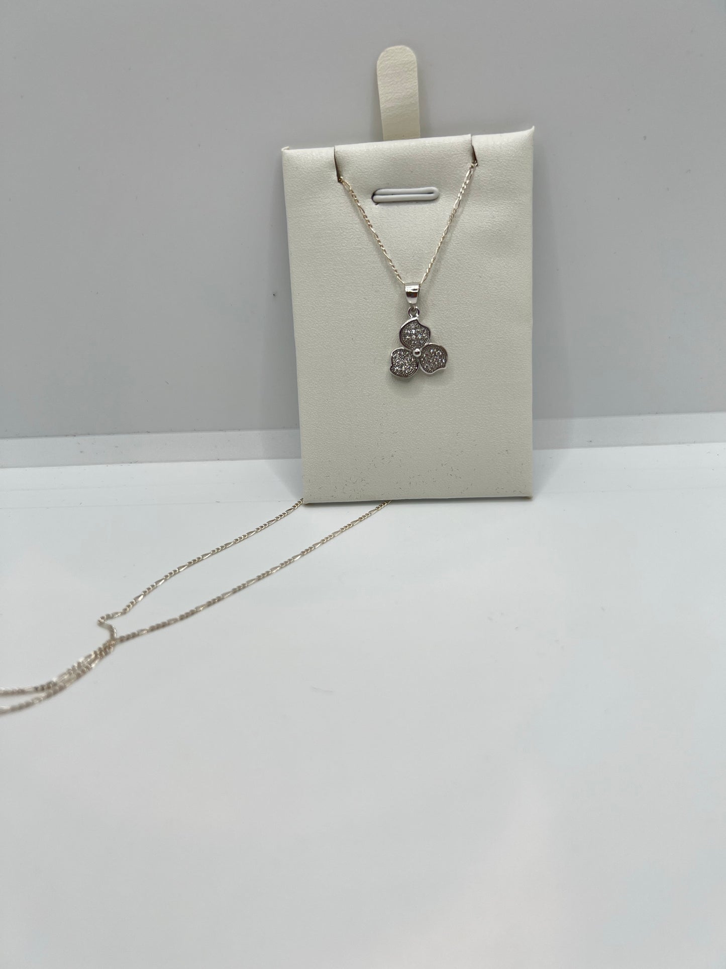 Real silver 3 leaf clover necklace