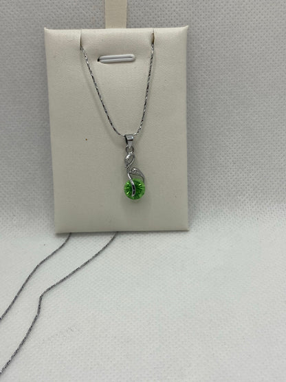 Collier en argent véritable bleu, rouge et vert