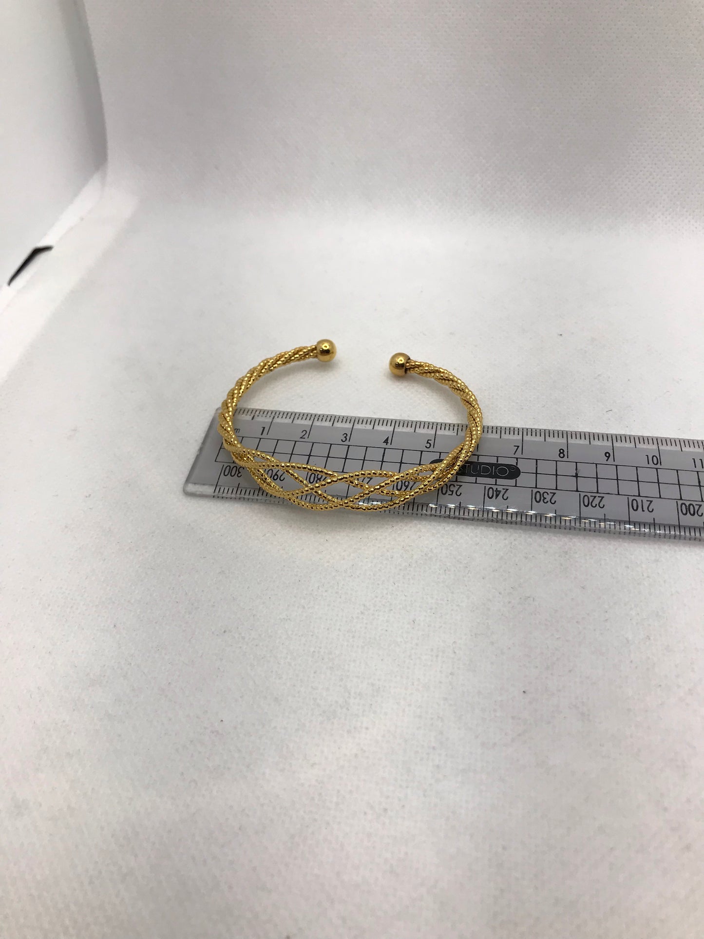 Gold plated latest design bangle