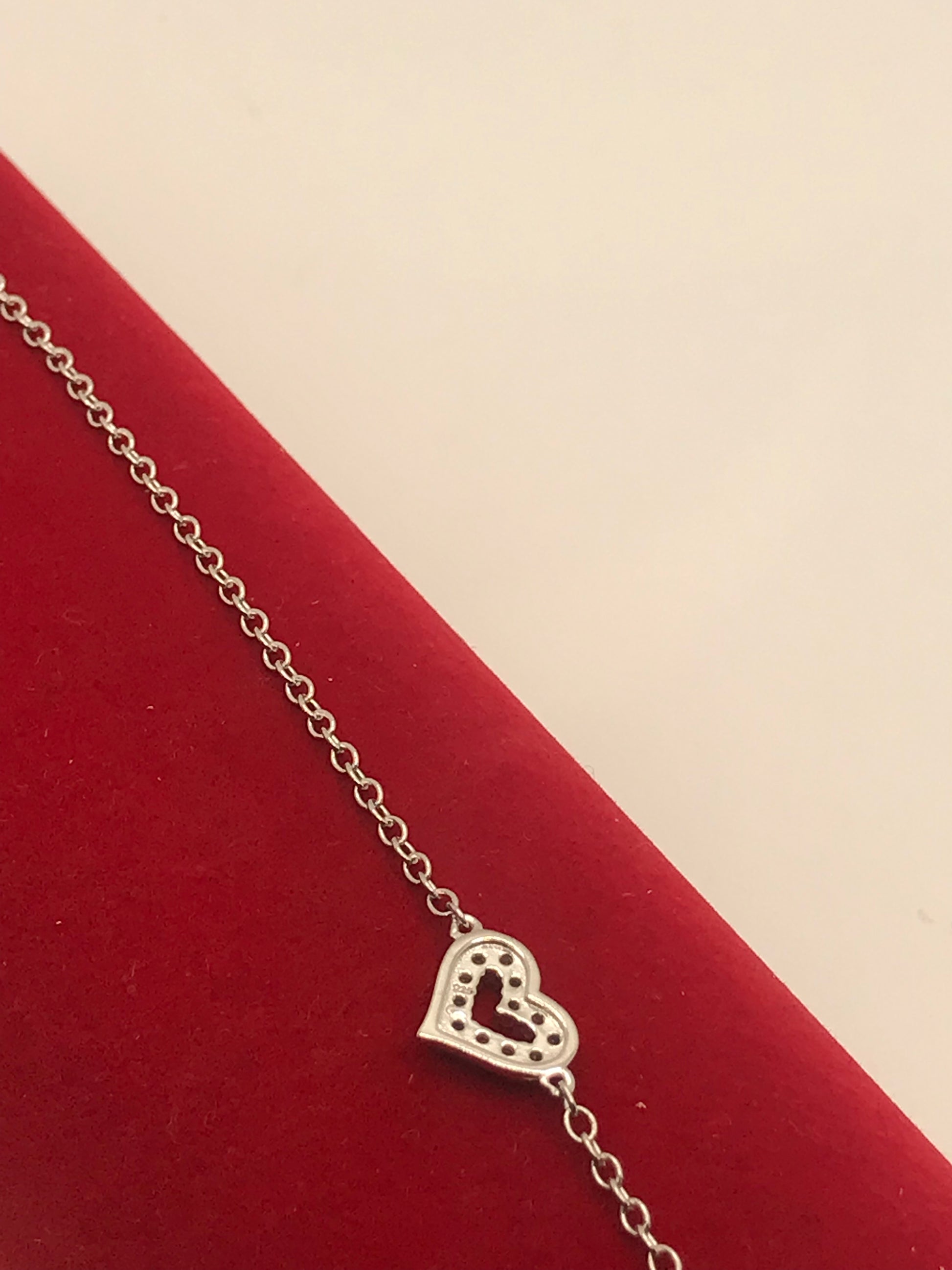 Stunning Size 7 Sterling Silver Heart Hook Bracelet