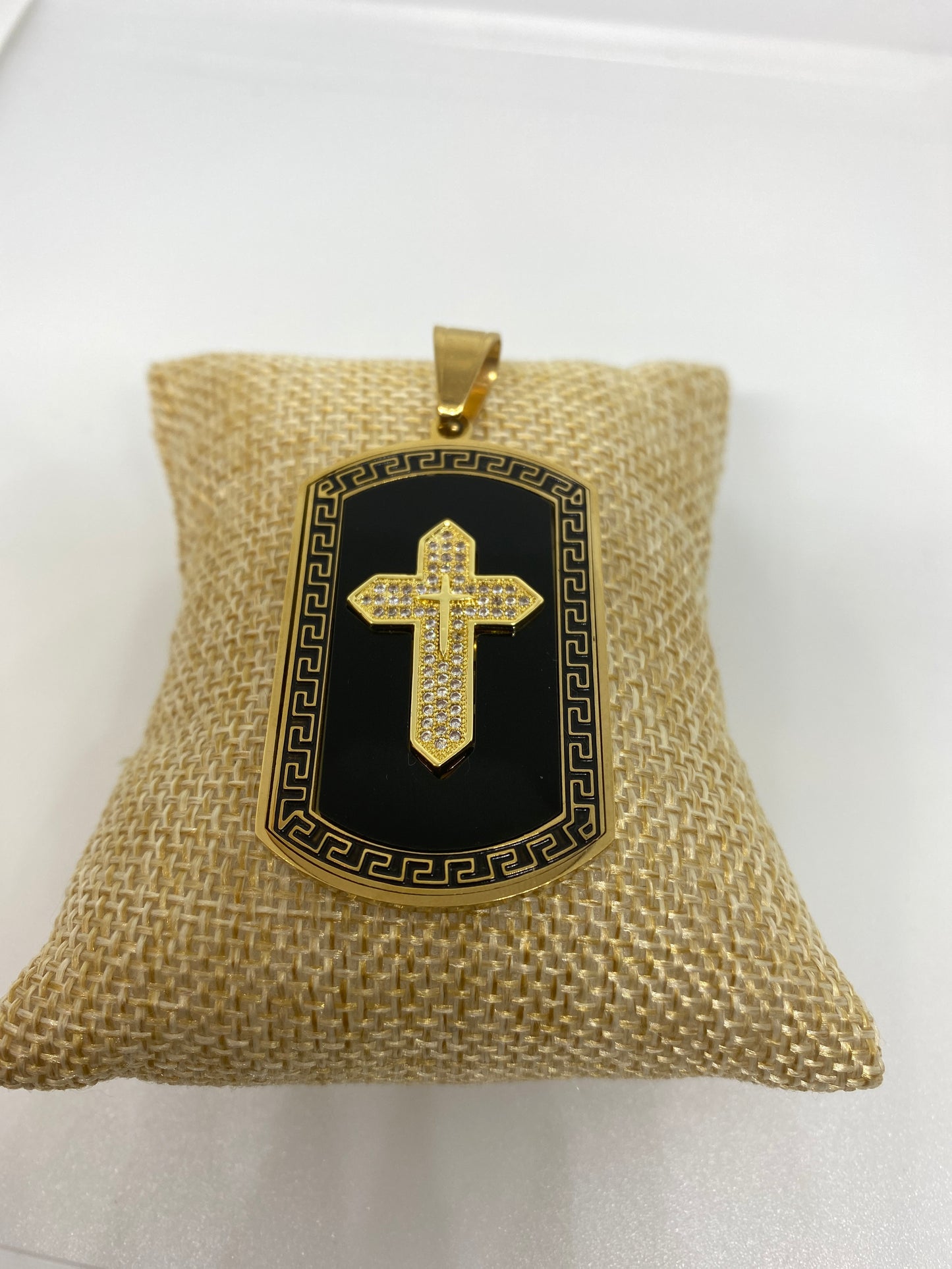 Cross pendant