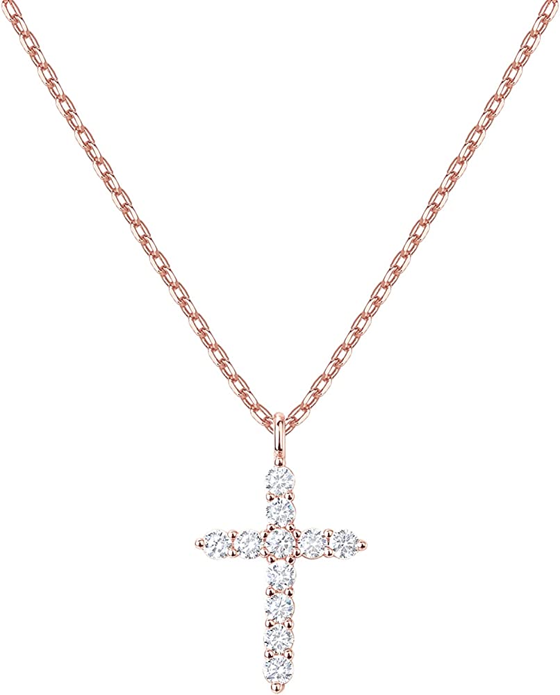 Cross pendant necklace