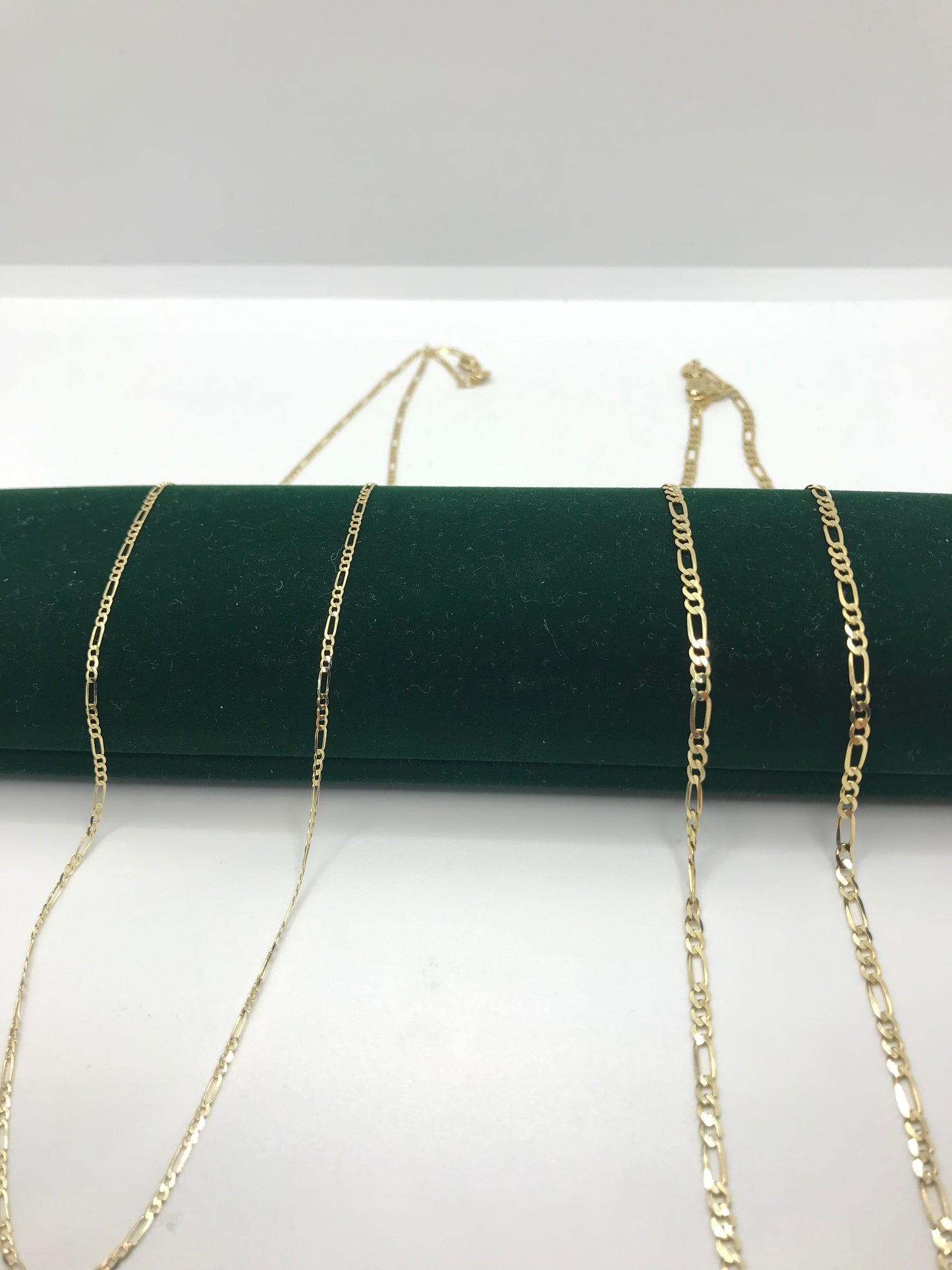 10k gold figaro chain